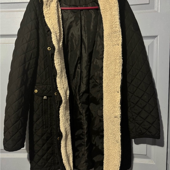 Quilted Black Coat with Cream Fleece Lining - Picture 1 of 3